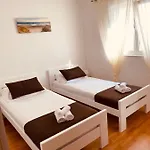 Luka Apartment Molat