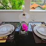 Luka Apartment *