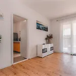 Apartment Luka *