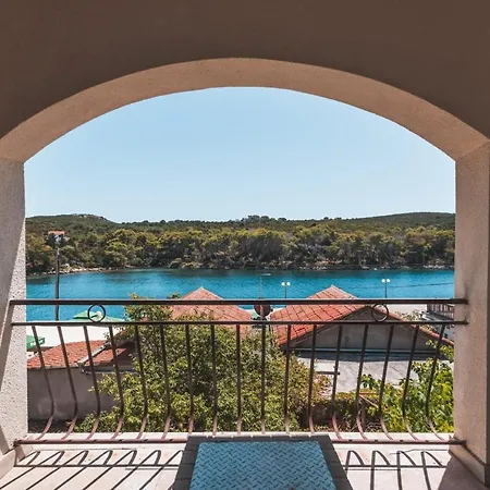 Luka Apartman *